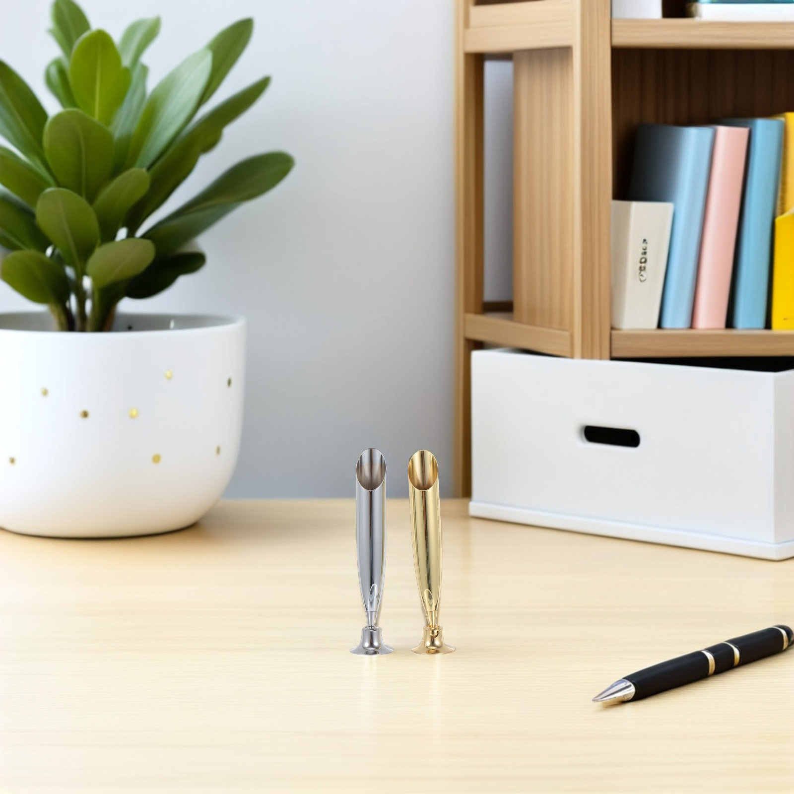 Pen Rest Single - ที่วางปากกาสแตนเลส 3 ชิ้น: ที่วางปากกาตั้งโต๊ะสำหรับปากกาลูกลื่นแบบตั้งโต๊ะสำนักงาน, ฐานโลหะเดี่ยวแบบสร้างสรรค์